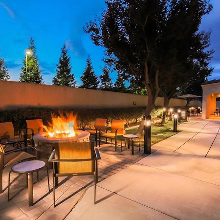 Courtyard By Marriott San Jose South/Morgan Hill Hotel Buitenkant foto