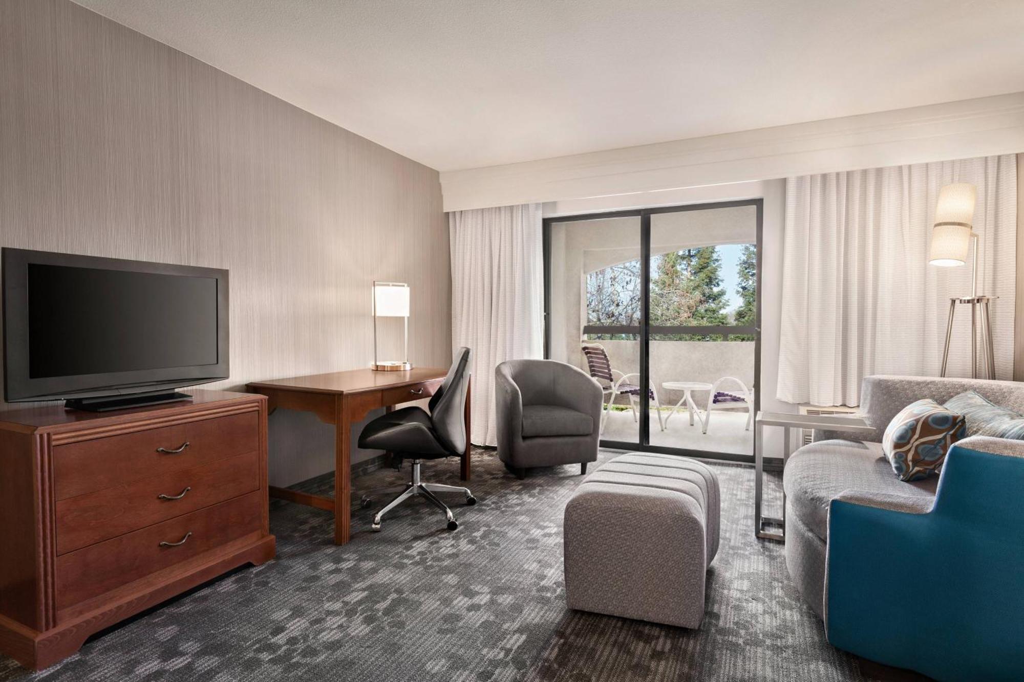 Courtyard By Marriott San Jose South/Morgan Hill Hotel Buitenkant foto