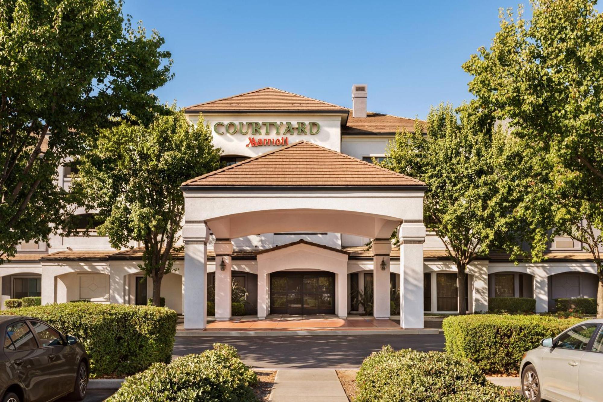 Courtyard By Marriott San Jose South/Morgan Hill Hotel Buitenkant foto