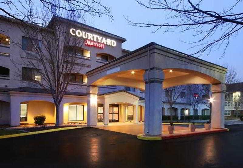 Courtyard By Marriott San Jose South/Morgan Hill Hotel Buitenkant foto